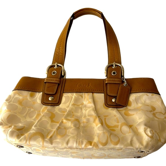 Coach F14492 Signature Gallery Tote Satchel or Soho Pleated Optic Signature Tote - Picture 1 of 12